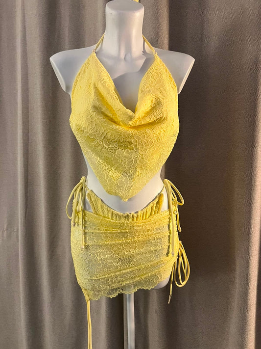 Limoncello Lace Halter 💛