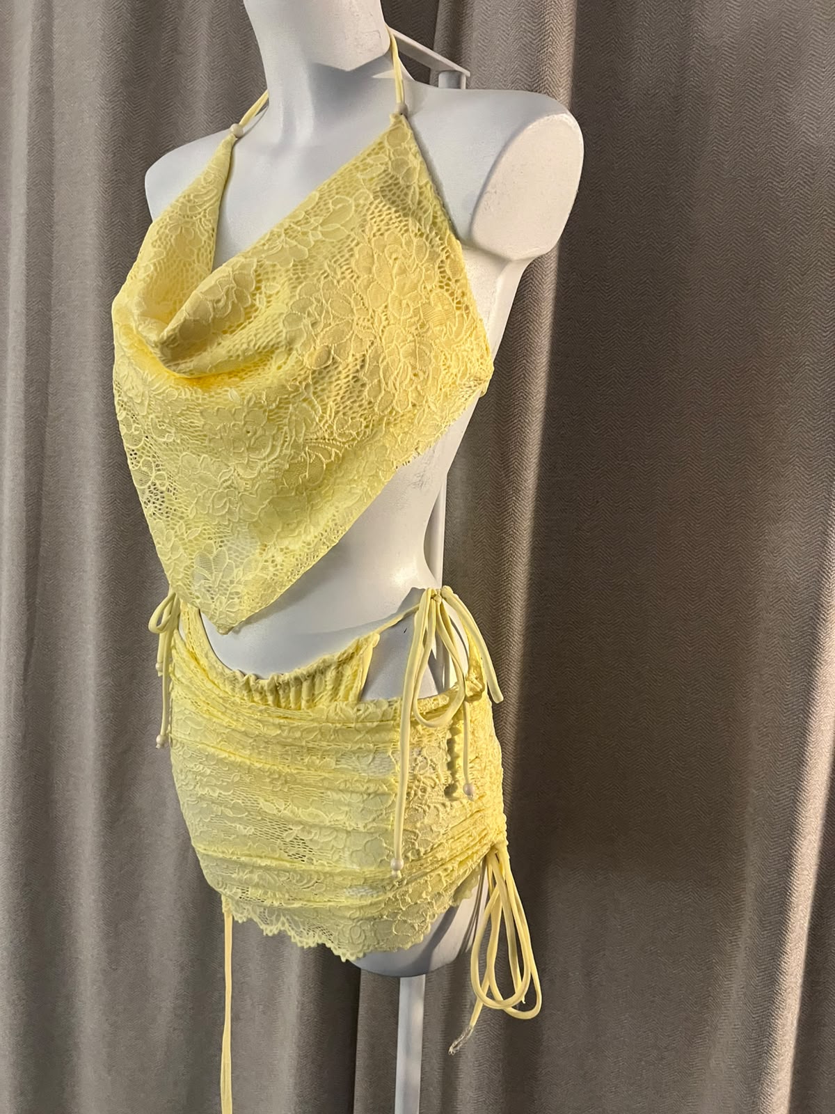 Limoncello Lace Halter 💛